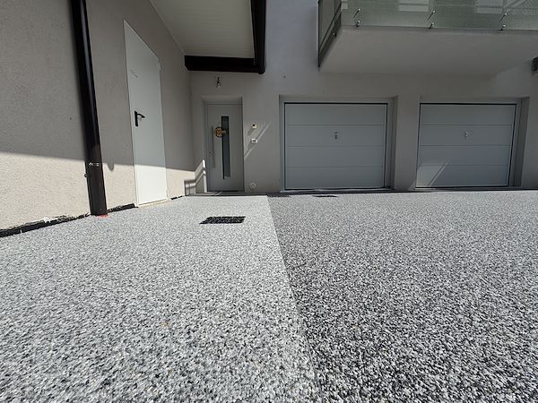 Pavimentazione drenante da esterno per parcheggio e marciapiedi a Verona