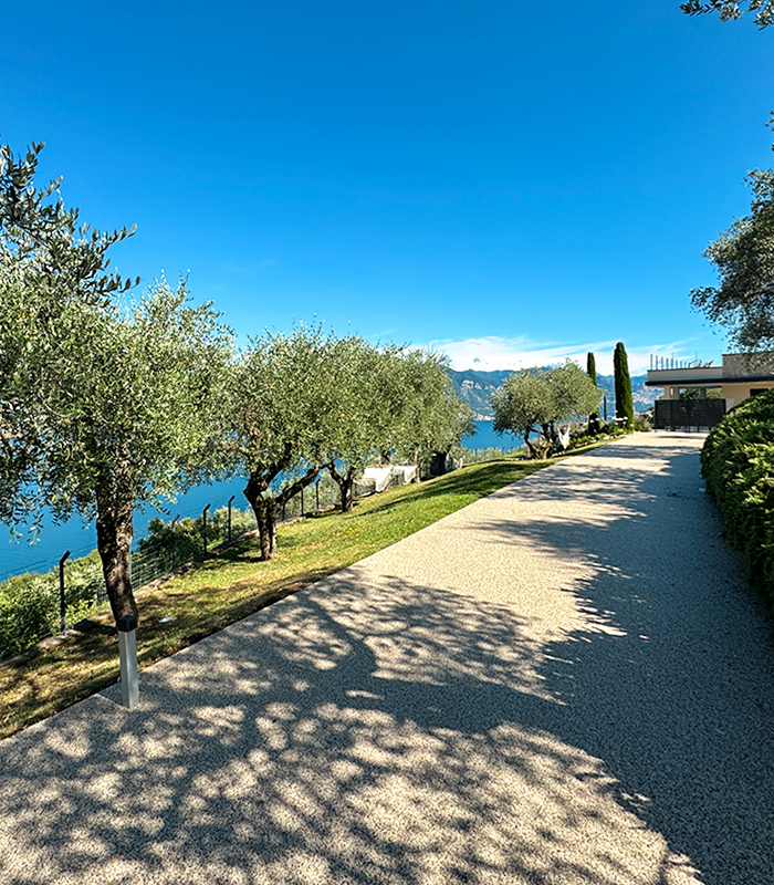 Modernità e funzionalità per una villa sul Lago di Garda