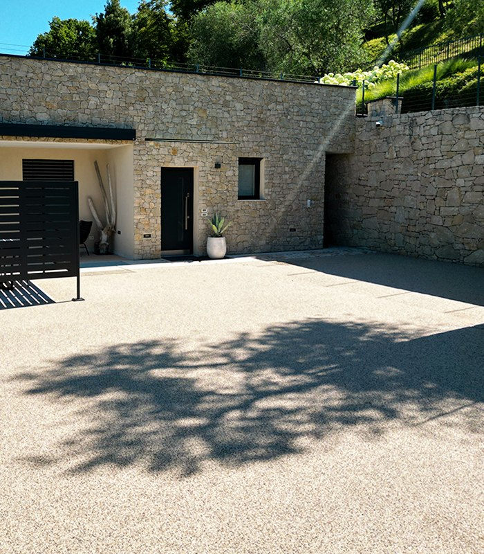 Modernità e funzionalità per una villa sul Lago di Garda