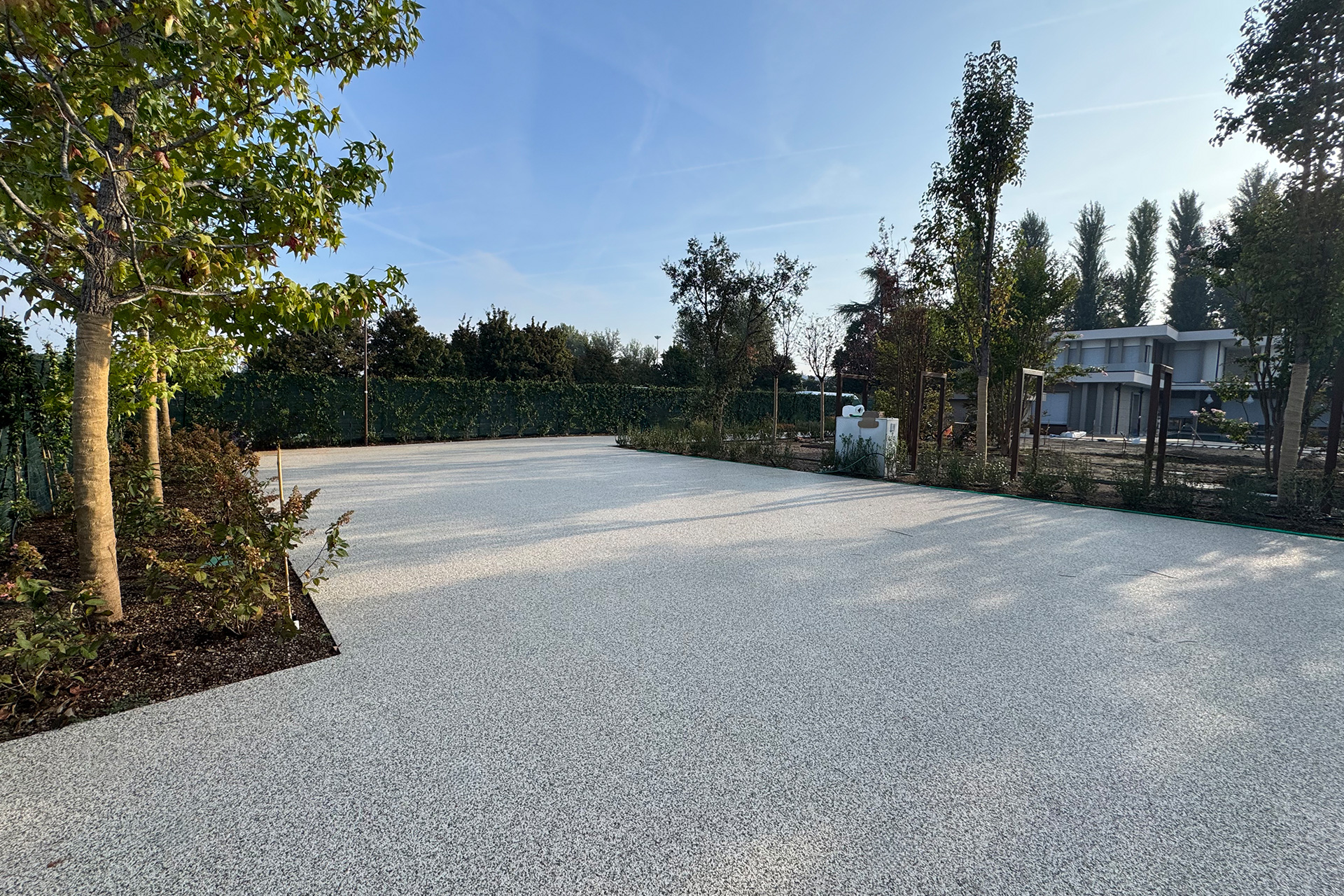 Pavimentazione drenante da esterno per una villetta privata a Modena