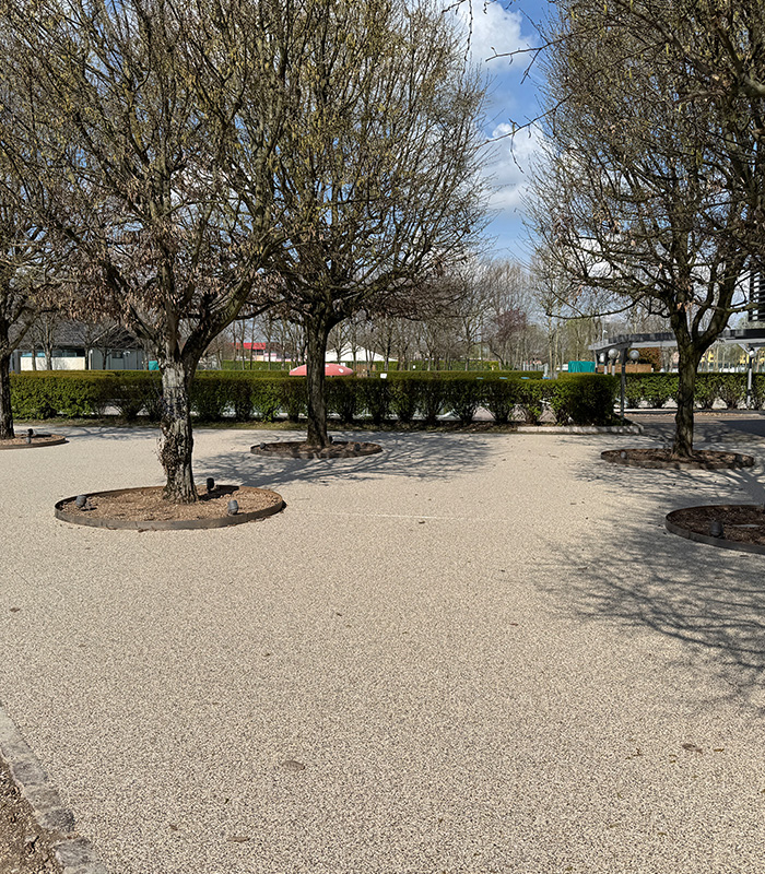 Pavimentazione drenante da esterno per area bar e spazi leisure a Mantova